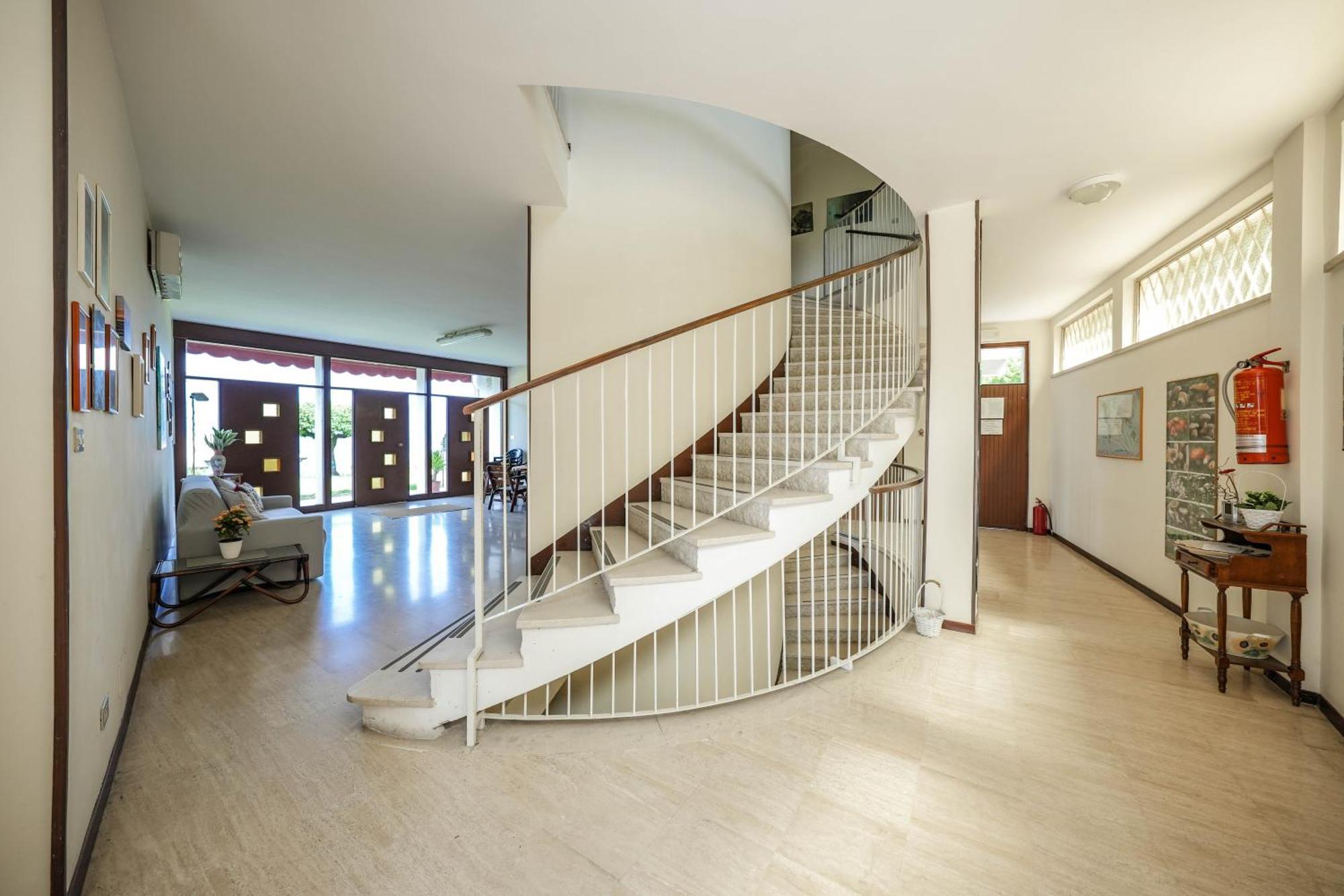 Garda Panoramic House Apartment อัลบิซาโน ภายนอก รูปภาพ