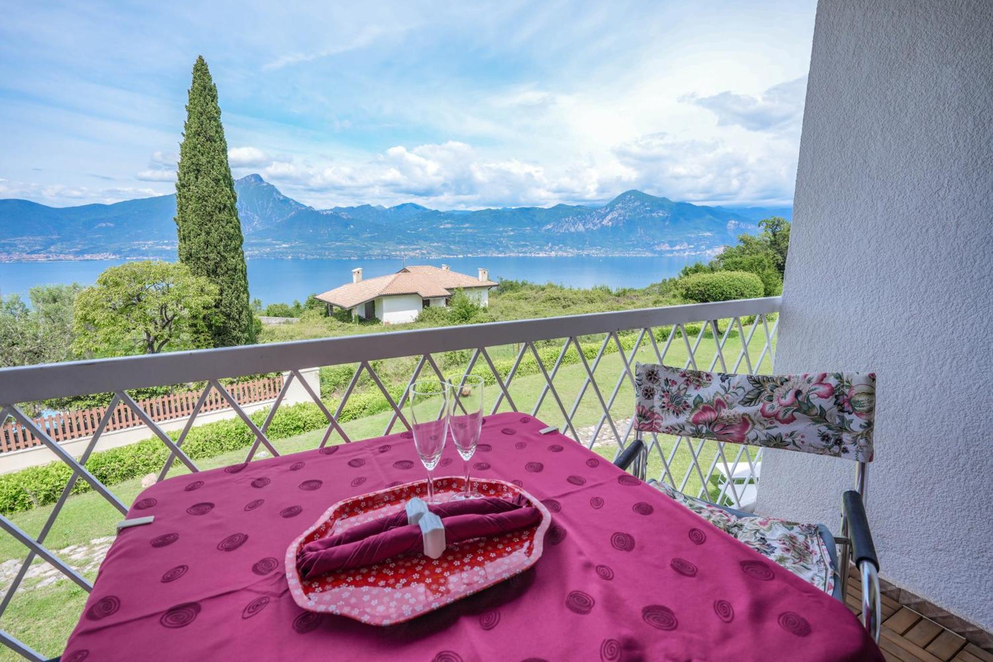 Garda Panoramic House Apartment อัลบิซาโน ภายนอก รูปภาพ